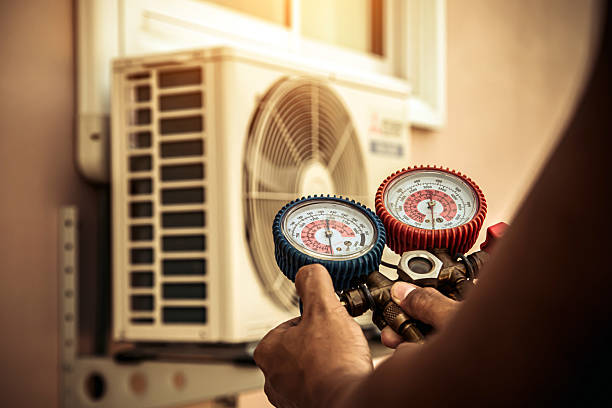 Professional Hvac Installation technician working in Fredericksburg, IN